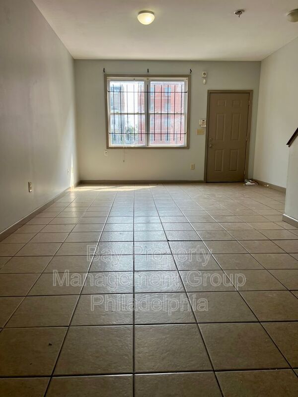 Photo - 2154 N Carlisle St