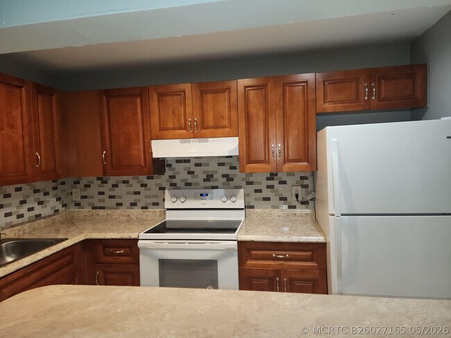 Photo - 4174 Inverrary Dr Unit 811