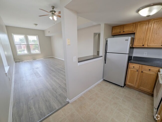 Building Photo - 2747-2749 Arsenal Street Unit 2749A Rental