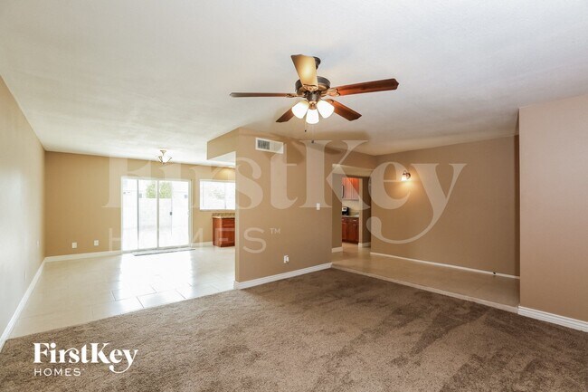 Photo - 12215 N 36th St