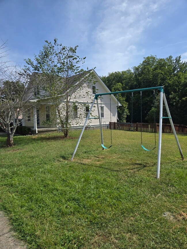 Photo - 855 Beth Dr