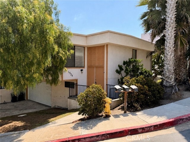 Building Photo - 1524 Buena Vista Unit A