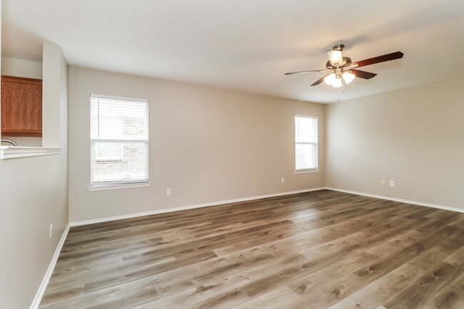 Photo - 817 Cathy Dr