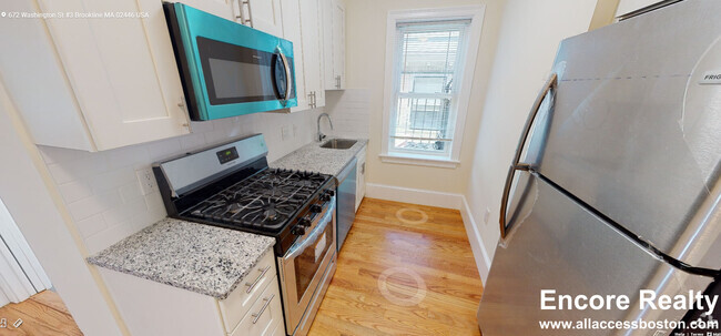Building Photo - 672 Washington St Rental