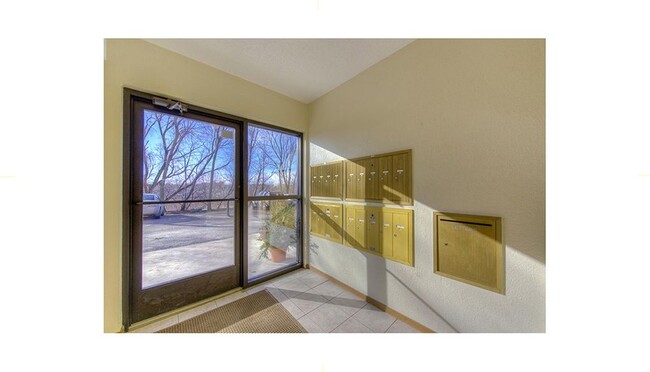 Building Photo - Parkview Terrace Rental