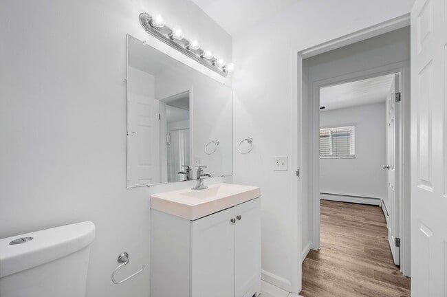 Photo - 2935 Marshall Ave