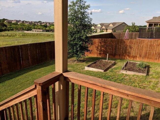 Photo - 2960 Nicholas Cove