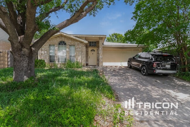 Building Photo - 4025 Tulip Tree Dr Rental
