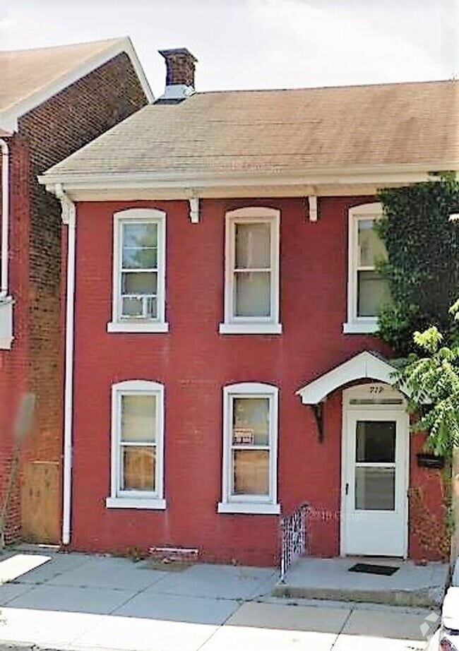 Building Photo - 3 Bedroom 1 Bath House