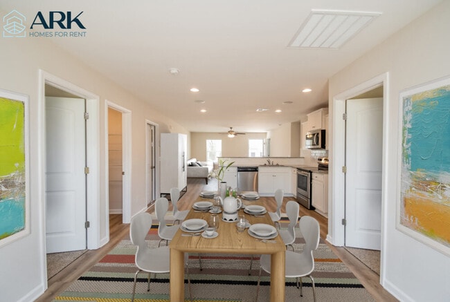 Photo - 285 Wahoo Cir