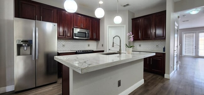 Photo - 7702 Anselmo Ln