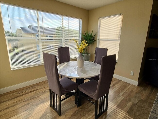 Photo - 4630 Commander Dr Unidad 1038