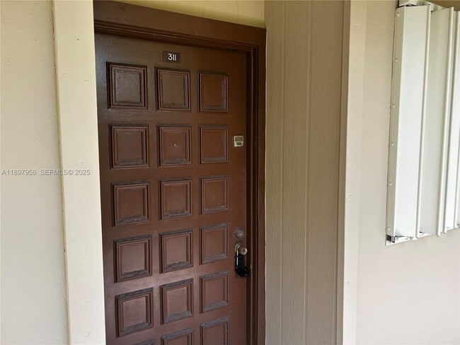 Photo - 10855 SW 112th Ave Unit 311