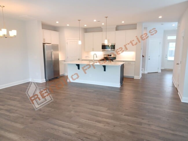 Photo - 238 Deardom Wy