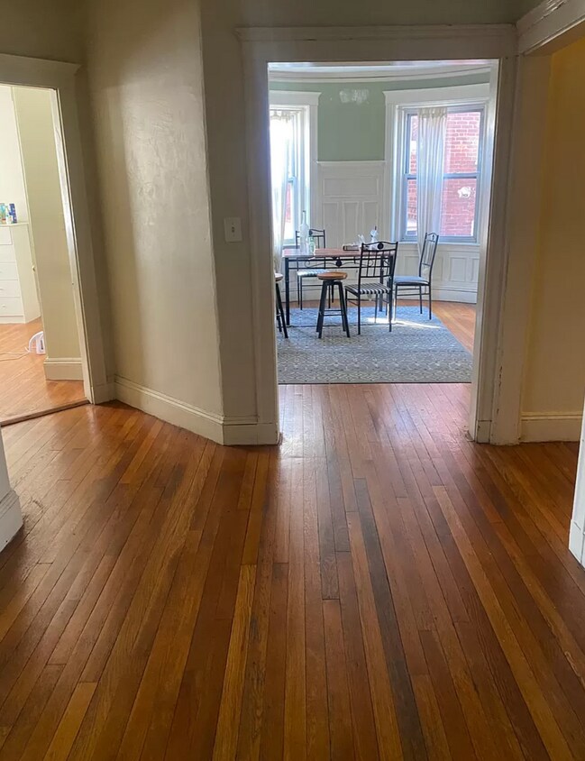 Photo - 187 Winthrop Rd Unit 1