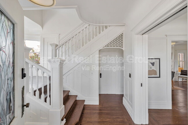 Photo - 1729 Milvia St