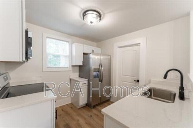 Photo - 874 Fletcher Ave