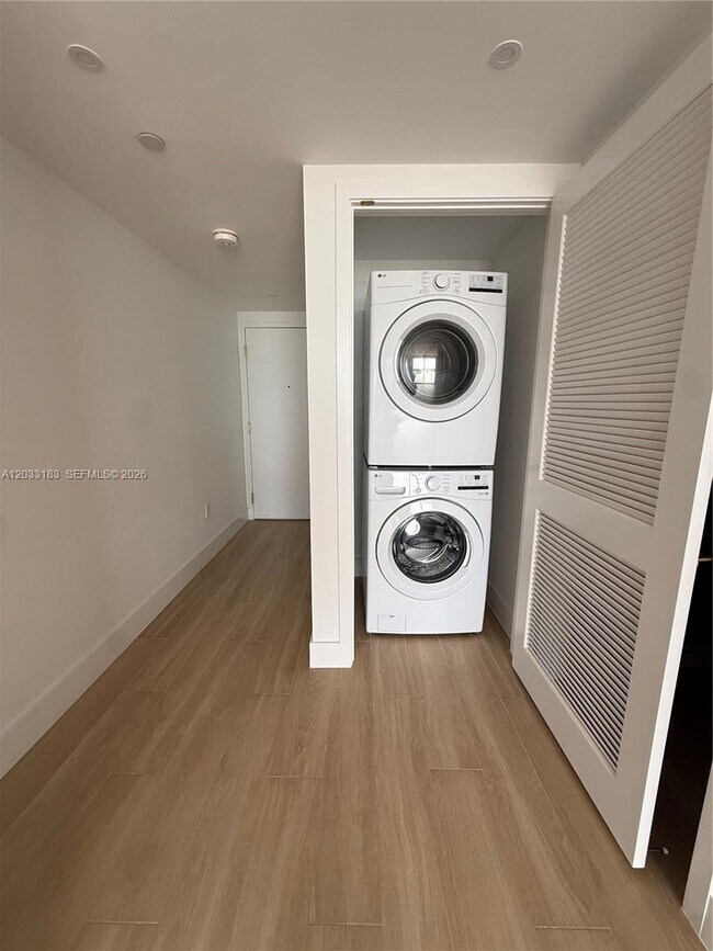 Photo - 90 NE 32nd St Unit 623