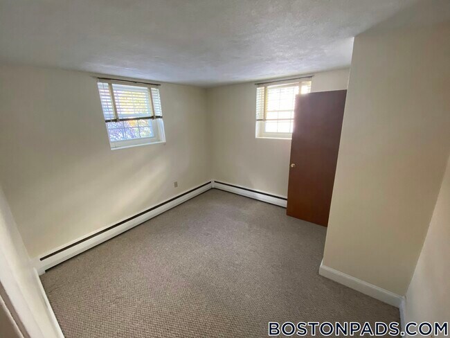 Photo - 12 Brattle Dr Unidad 3