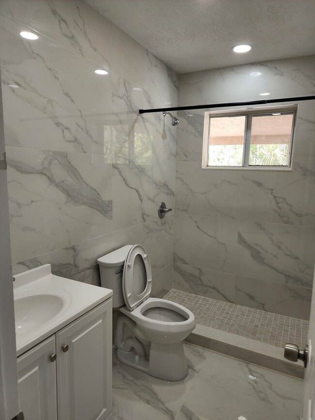 Photo - 1225 NE 138th St Unit 1225