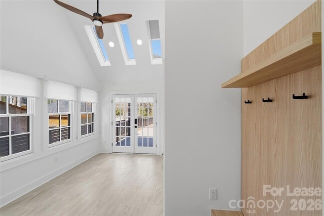 Photo - 1838 Merriman Ave