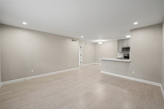 Photo - 1223 Augusta Dr Unit 21