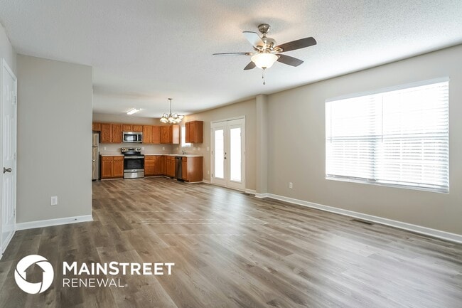 Photo - 453 Mayview Dr