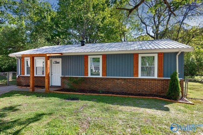 Photo - 3908 W Oak Way SW