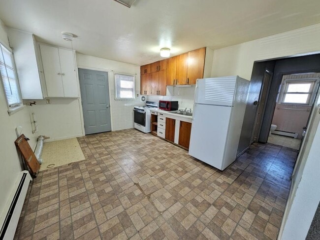 Photo - 319 N 8th Ave