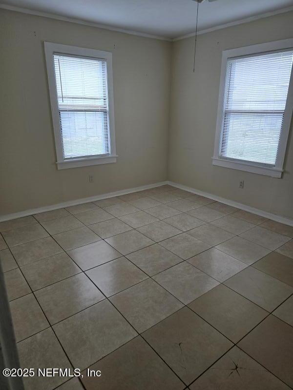 Photo - 560 Broward St