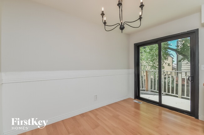 Photo - 2273 Farnsworth Dr