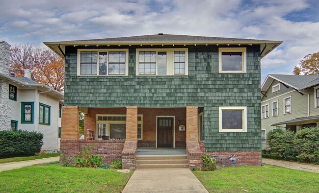 Photo - 2216 6th Ave Apartment