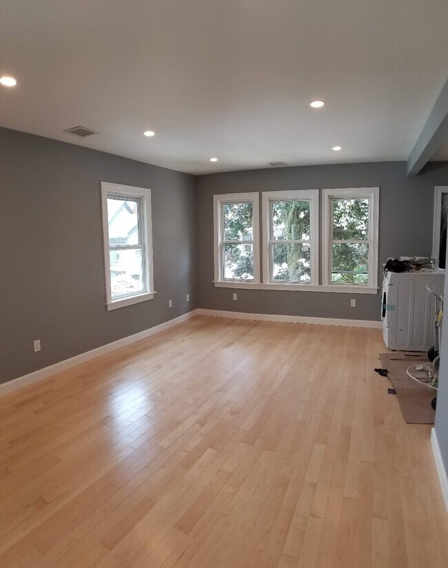 Photo - 33 Thornton St Unit 2