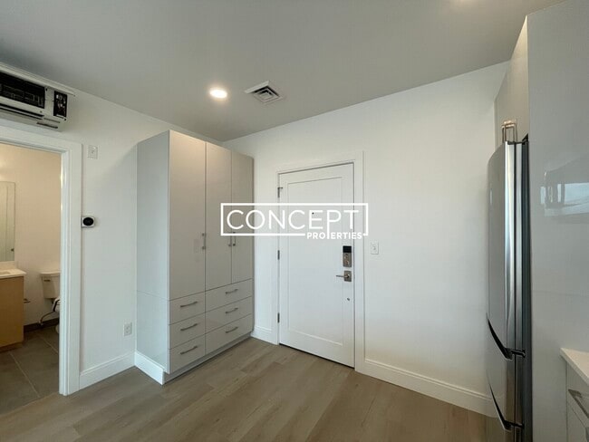 Photo - 1 Newcomb St Unidad 603-CP