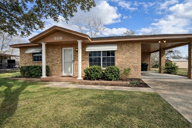 Photo - 508 Mahan Ave