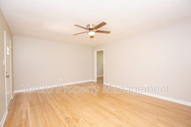 Photo - 2671 Dalewood Dr