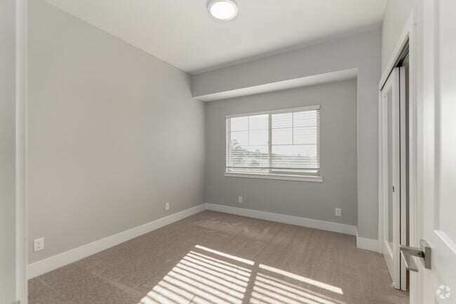 2BR, 2BA - 1,030SF - Bedrooom