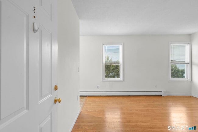 Photo - 18 Kelley St Unidad 3