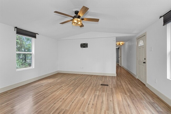 Photo - 5500 Penny Rd