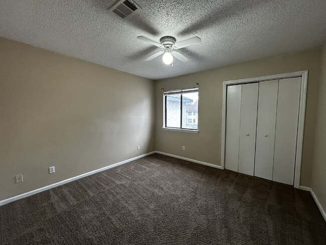 Photo - Condo for Rent Unit 16