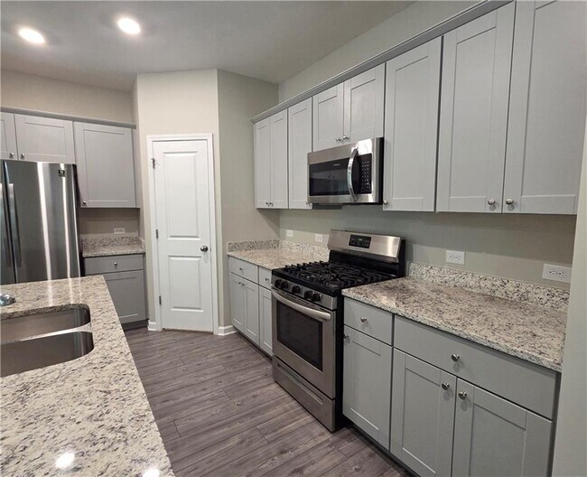 Photo - 2088 Nuthatch Dr