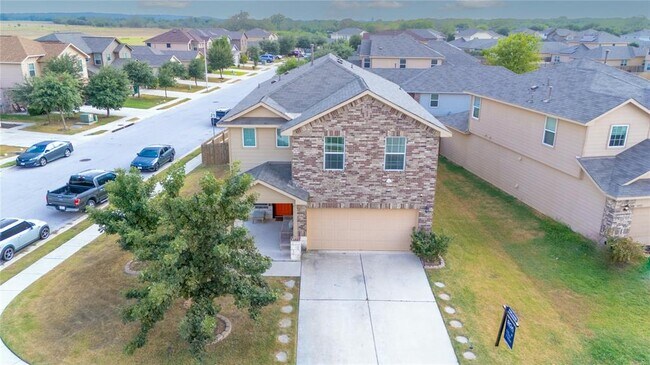 Building Photo - 14919 Hartsmith Dr Rental