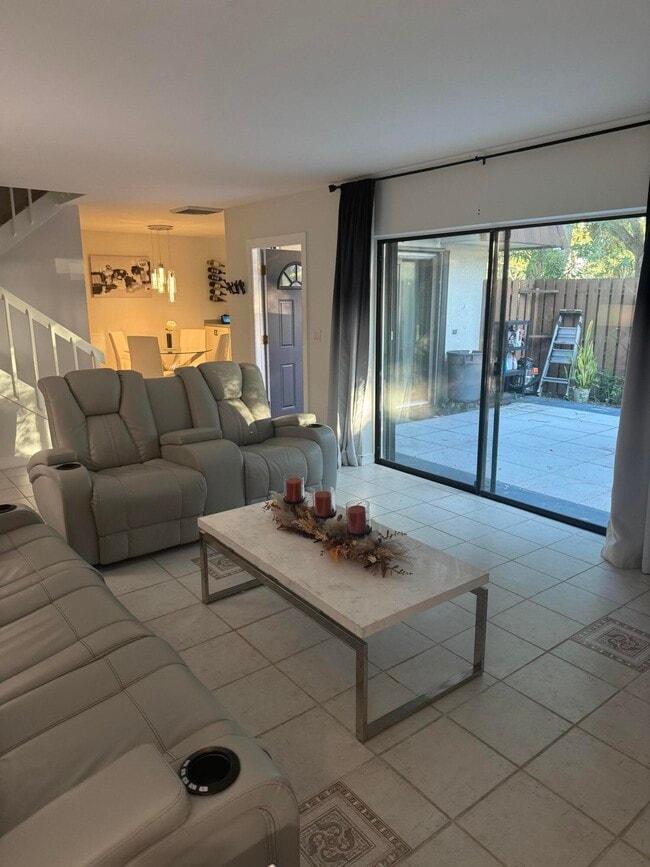 Photo - 6111 SE Riverboat Dr