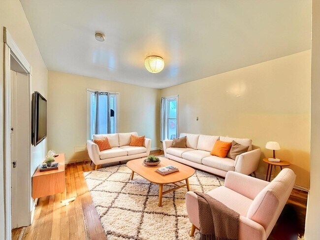 Photo - 202 Fayette St Unit 2