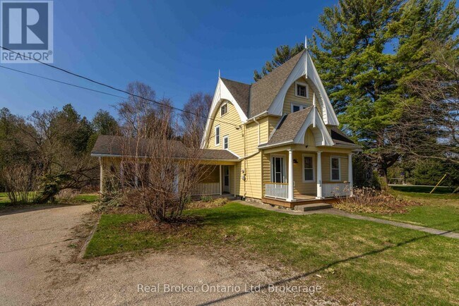 Photo - 303022 Grey 15 Rd
