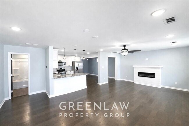 Photo - 256 Birch St