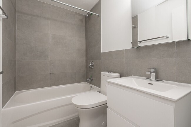 Photo - 111 Lawton Blvd Unit 811