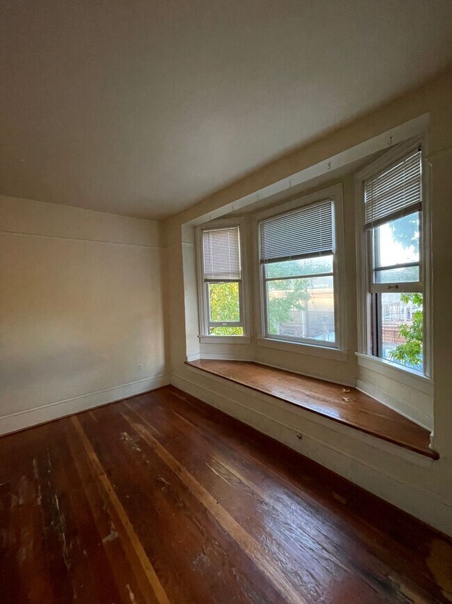 Photo - Chester Apartments