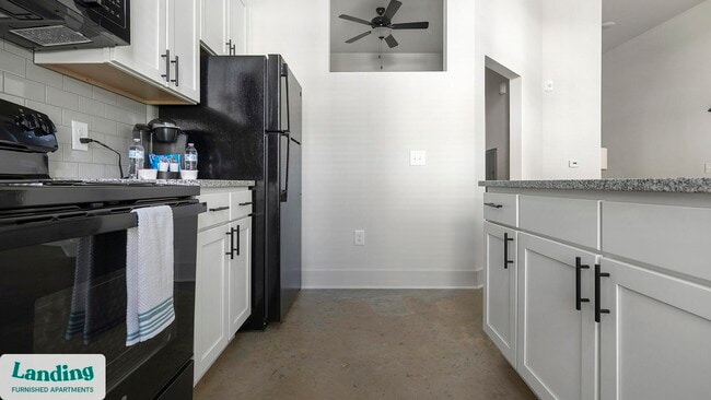 Building Photo - 404 W 26th St Rental