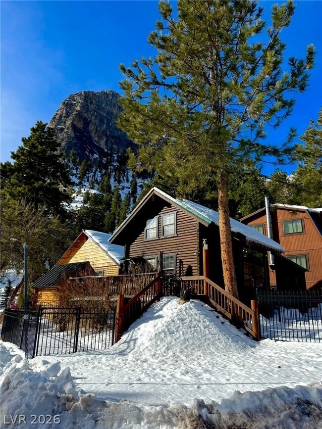 Photo - 265 Rim Rd